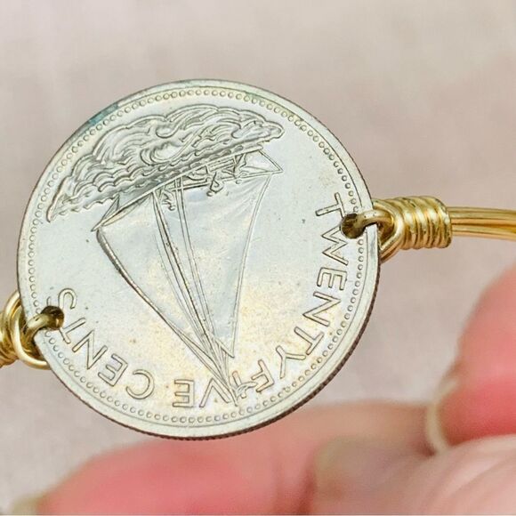 Gold Wire Wrapped Bahamas Coin Bangle Bracelet - Picture 3 of 5